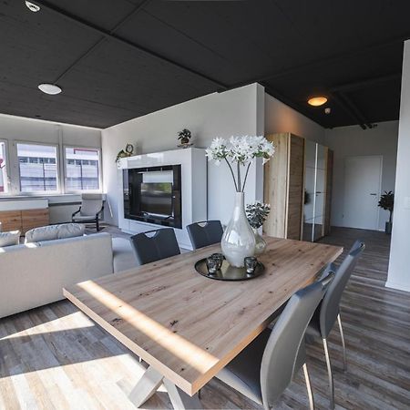 Pit Stop Apartments Cham Bagian luar foto
