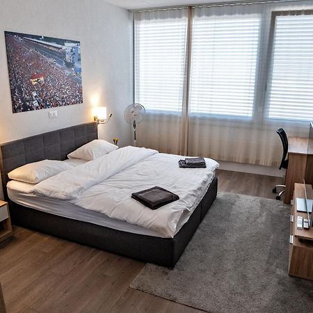 Pit Stop Apartments Cham Bagian luar foto